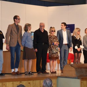 Theatergruppe mit Souffleuse